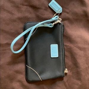 Coach wristlet- like new